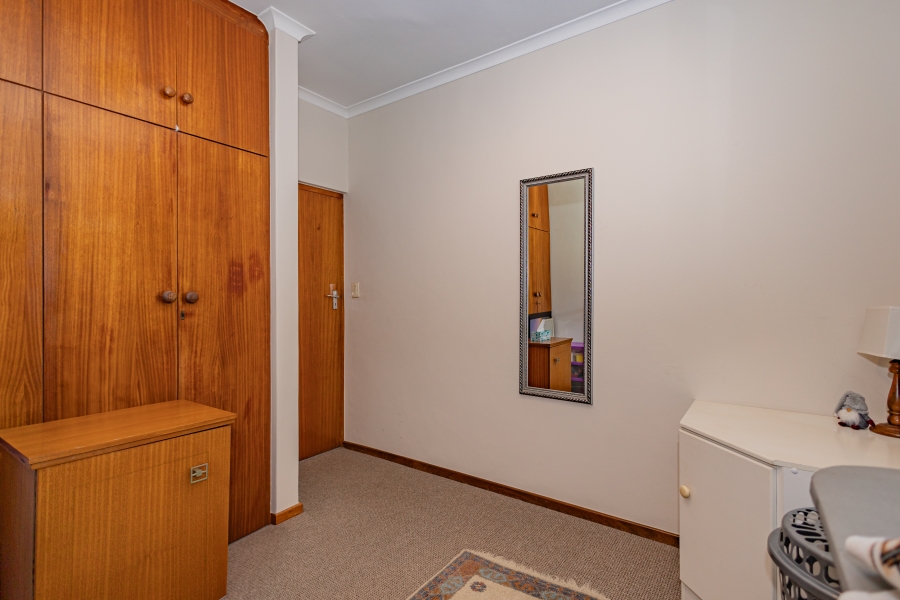 4 Bedroom Property for Sale in Amandelrug Western Cape